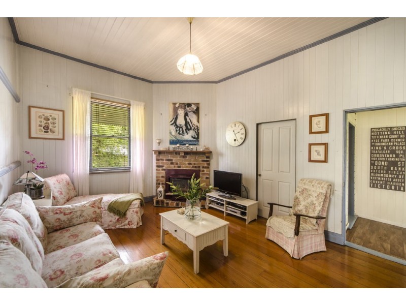 3 Allan Street, North Toowoomba QLD 4350