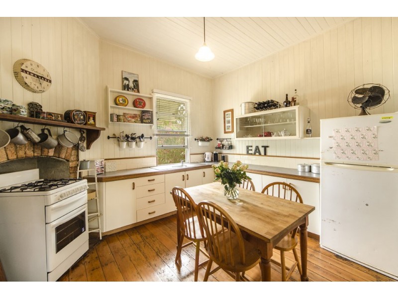 3 Allan Street, North Toowoomba QLD 4350