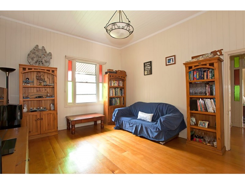 16 Vanity Street, Rockville QLD 4350