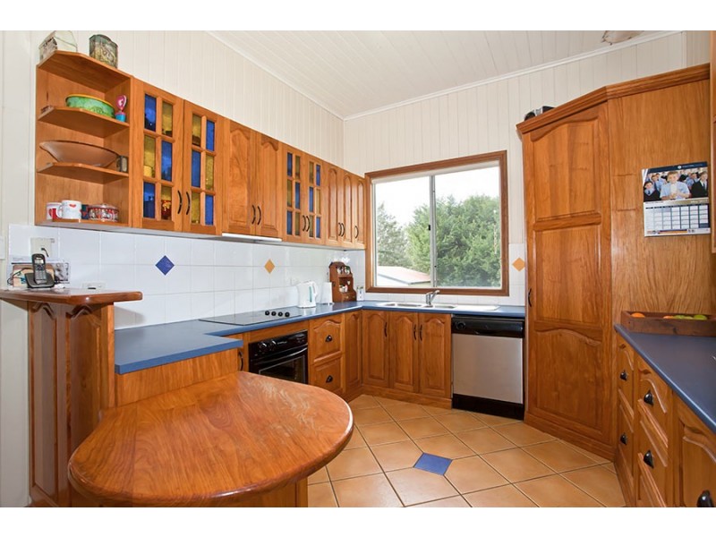 16 Vanity Street, Rockville QLD 4350