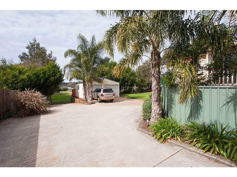 16 Vanity Street, Rockville QLD 4350