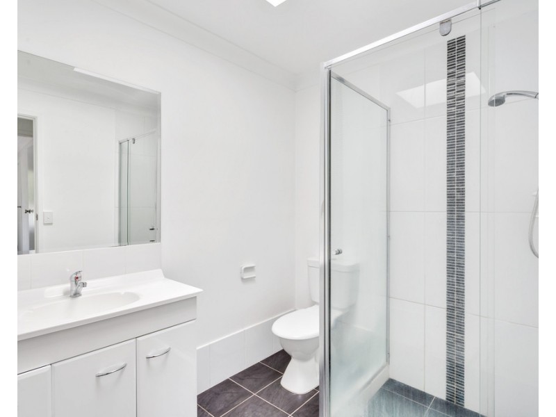 Unit 6/43 Charnley Street, Kearneys Spring QLD 4350