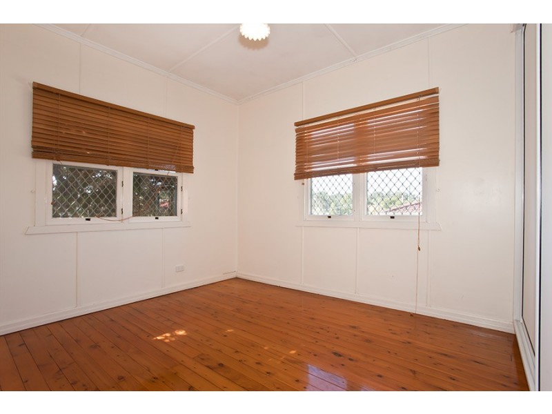 12 Jennings Street, South Toowoomba QLD 4350