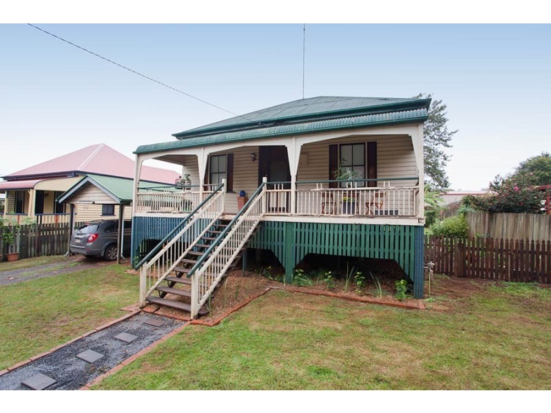 98 James Street, South Toowoomba QLD 4350