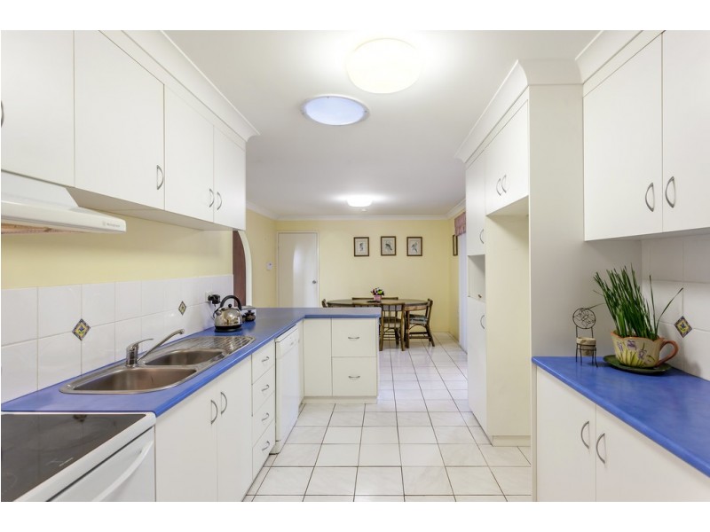 18 Nimrod Court, Wilsonton QLD 4350