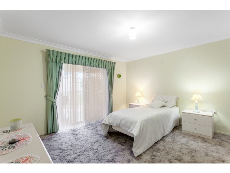 18 Nimrod Court, Wilsonton QLD 4350