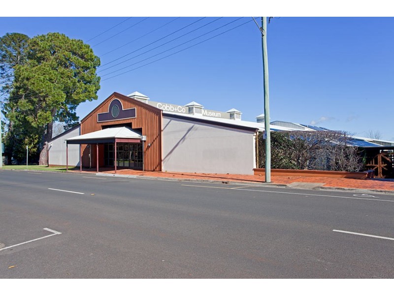 22 Lindsay Street, East Toowoomba QLD 4350
