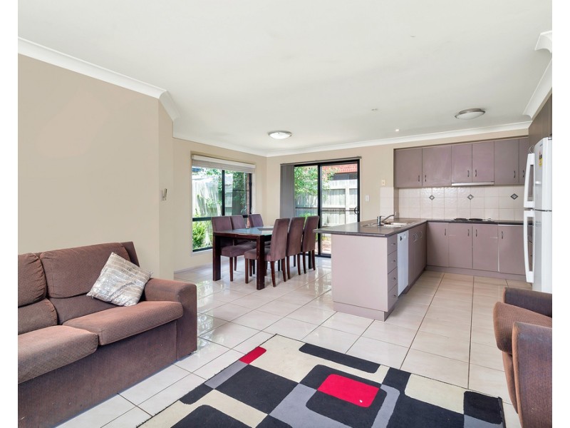 Unit 2/89 Kearney Street, Kearneys Spring QLD 4350