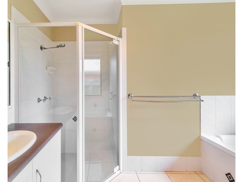 Unit 2/89 Kearney Street, Kearneys Spring QLD 4350