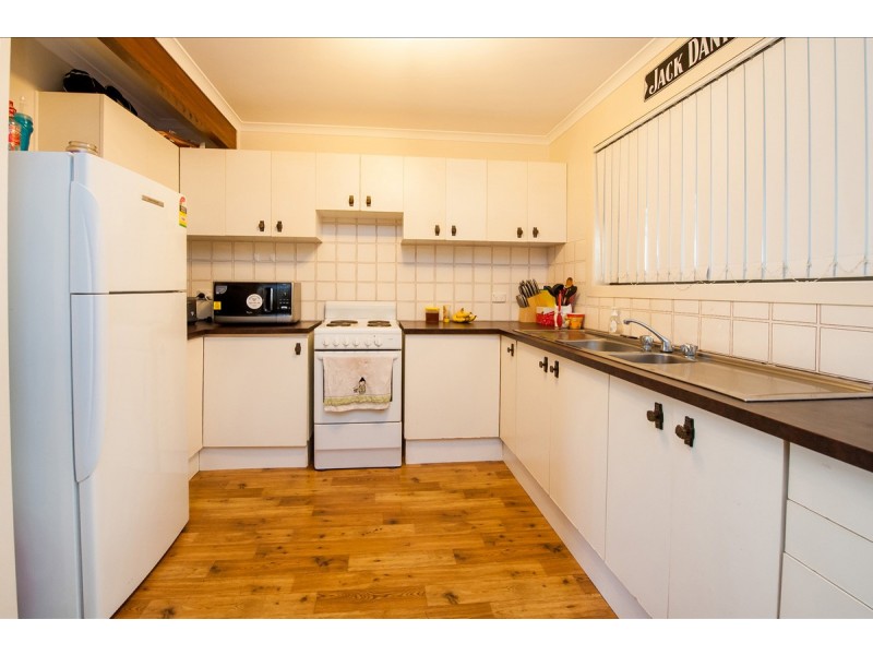 Unit 20/2 Benjamin Street, Mount Lofty QLD 4350