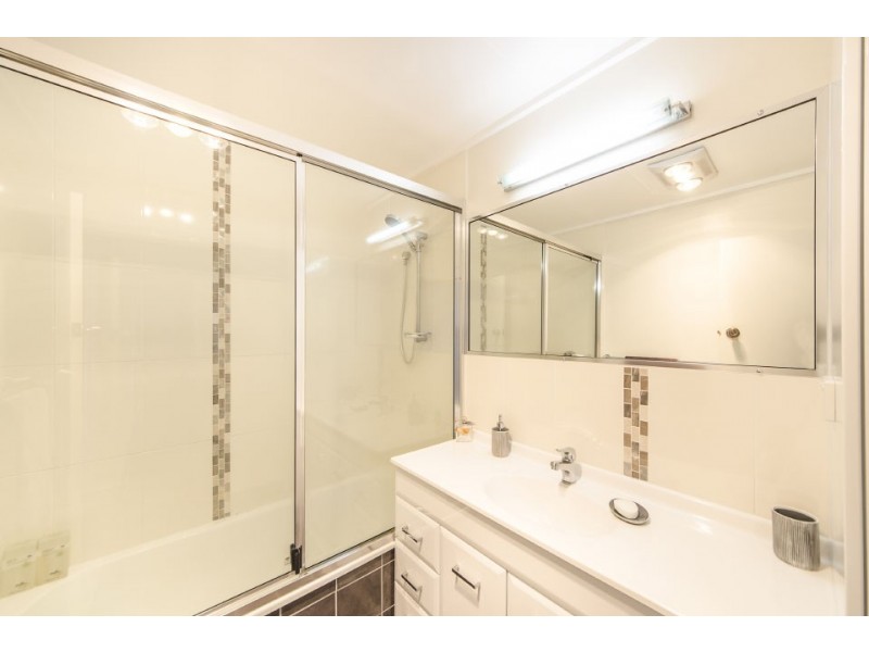 9 Katherine Street, North Toowoomba QLD 4350