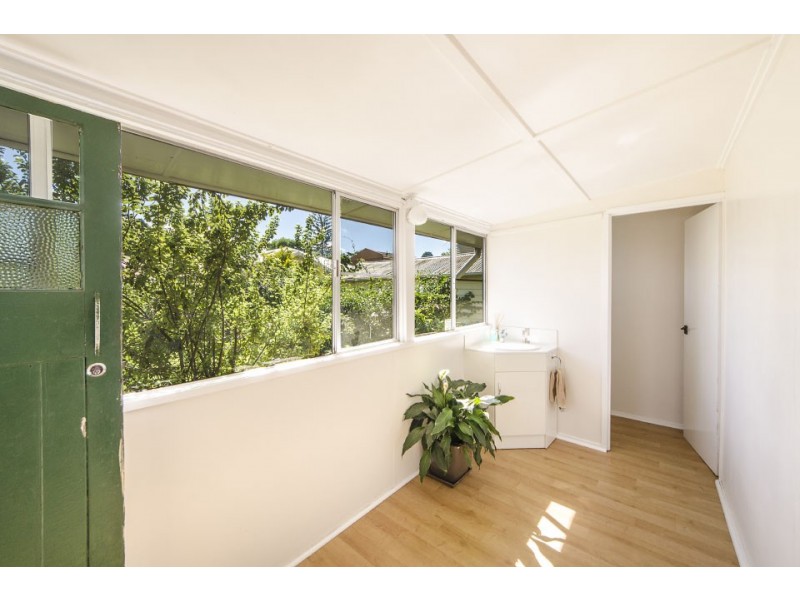 9 Katherine Street, North Toowoomba QLD 4350