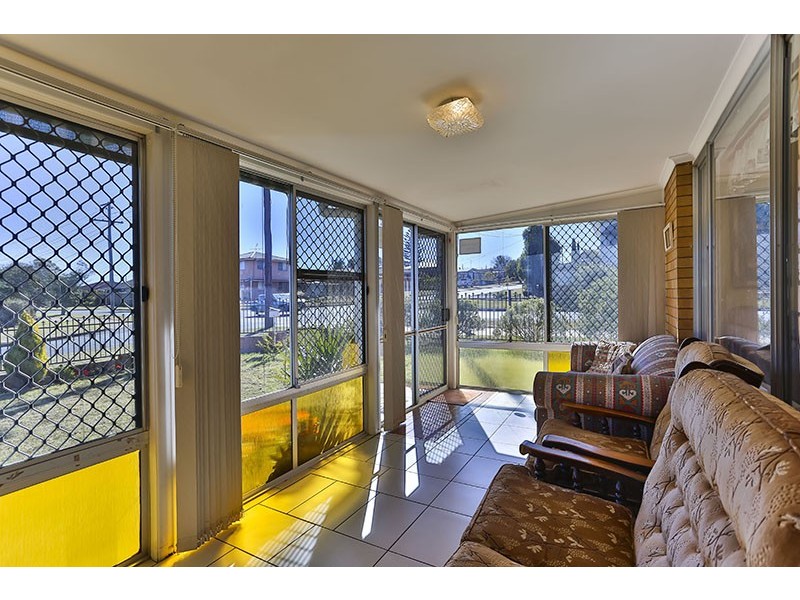 28 Tara Street, Wilsonton QLD 4350