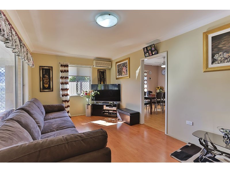 28 Tara Street, Wilsonton QLD 4350