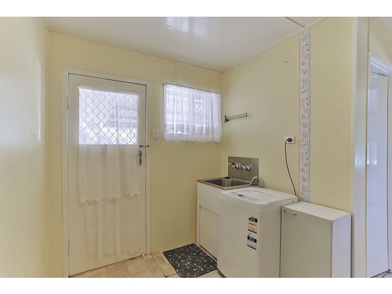 28 Tara Street, Wilsonton QLD 4350