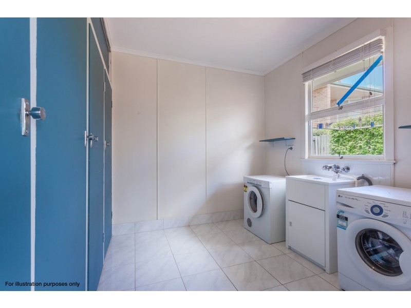 1/349 West Street, Harristown QLD 4350