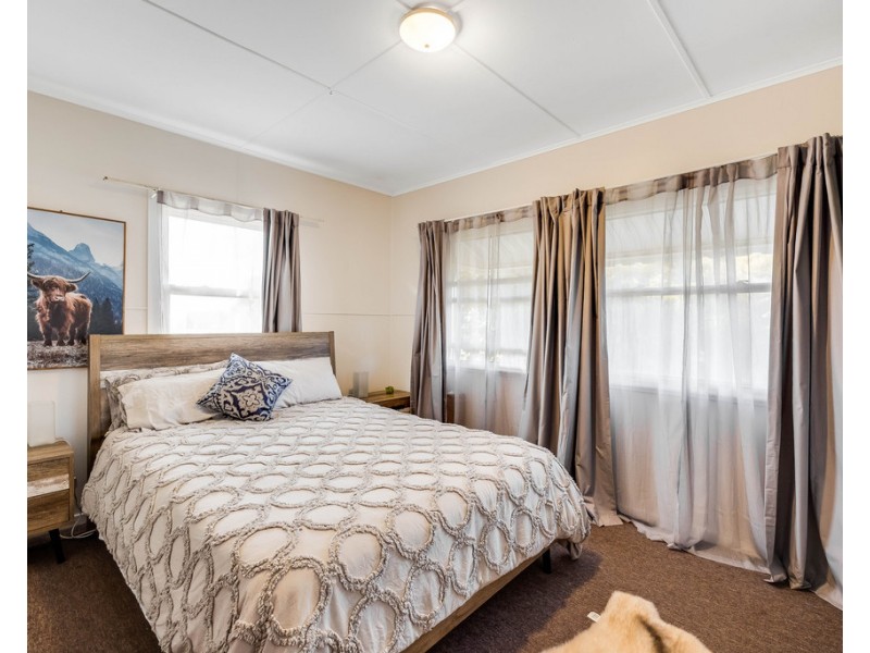 23 Ellis Street, Wilsonton QLD 4350