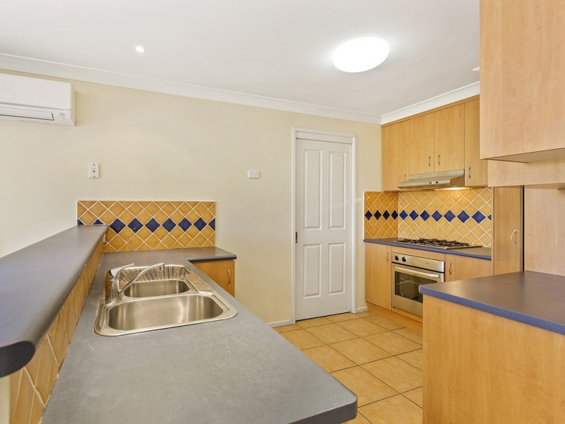 1/392 Stenner Street, Kearneys Spring QLD 4350