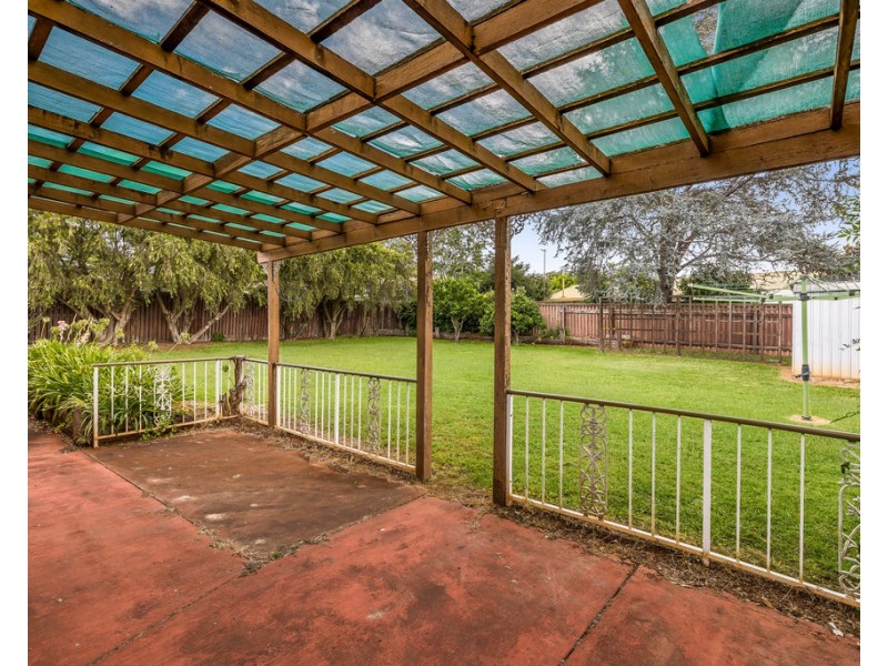 18 Pine Court, Rangeville QLD 4350