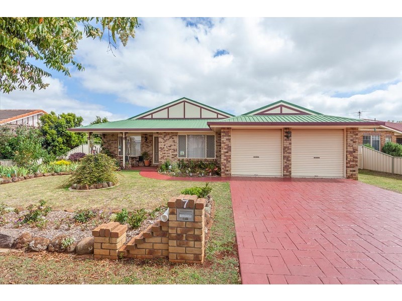 7 Freyling Court, Kearneys Spring QLD 4350
