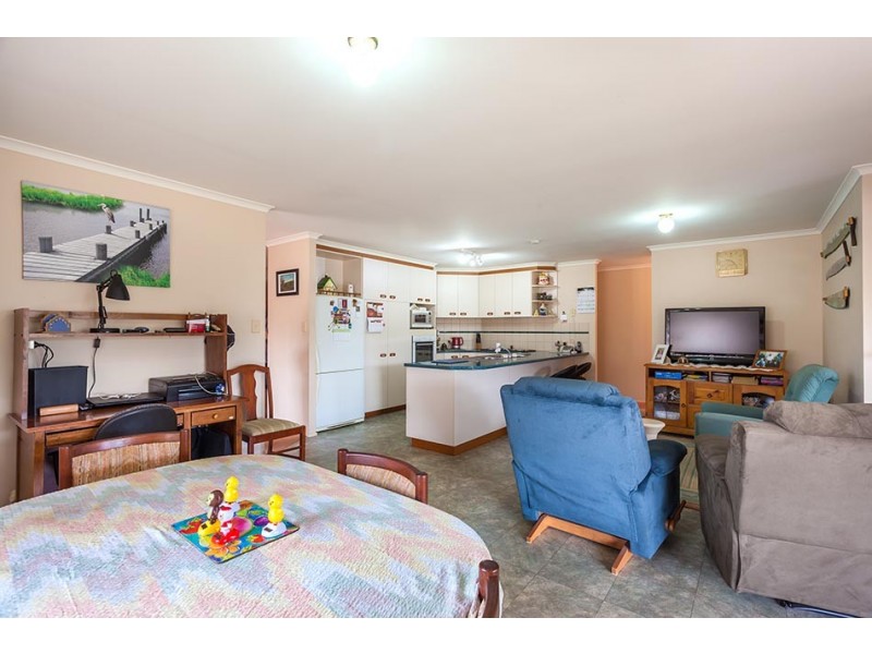 7 Freyling Court, Kearneys Spring QLD 4350