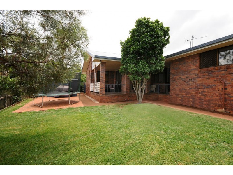 16 Wilson Street, Rangeville QLD 4350