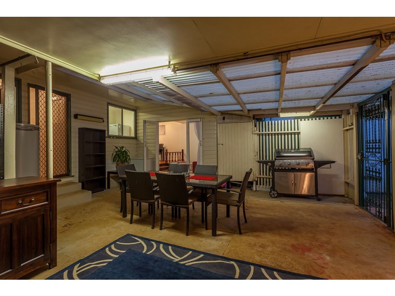 16 Sybyl Street, Harristown QLD 4350