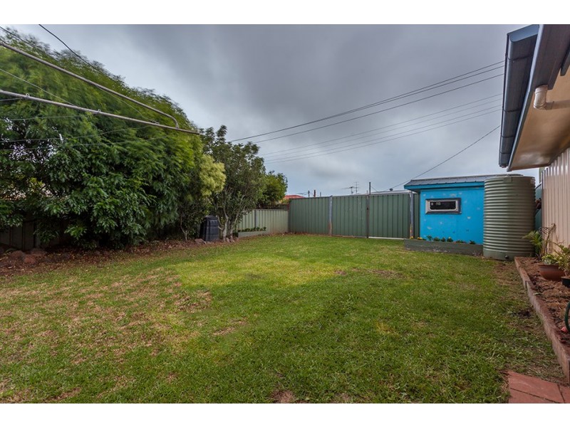 16 Sybyl Street, Harristown QLD 4350