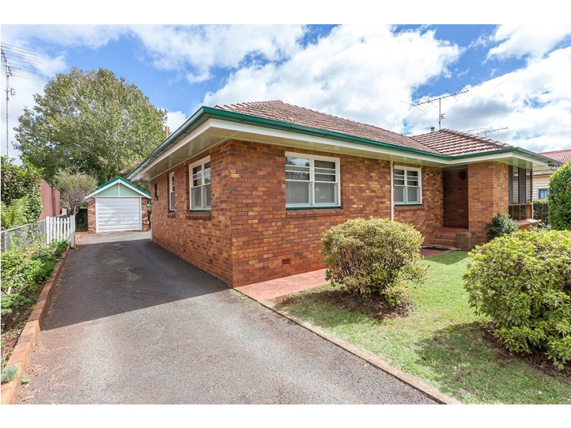 175 Geddes Street, South Toowoomba QLD 4350