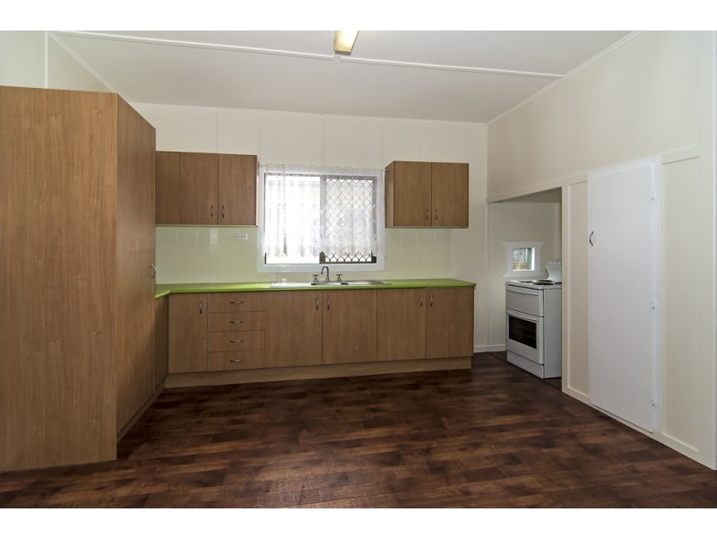 28 McIntyre Street, Centenary Heights QLD 4350