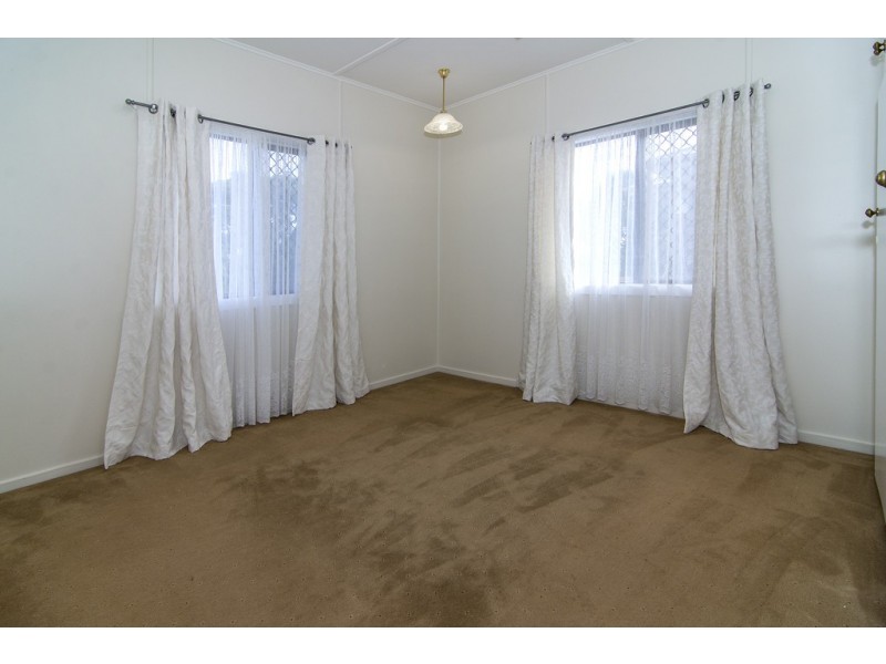 28 McIntyre Street, Centenary Heights QLD 4350