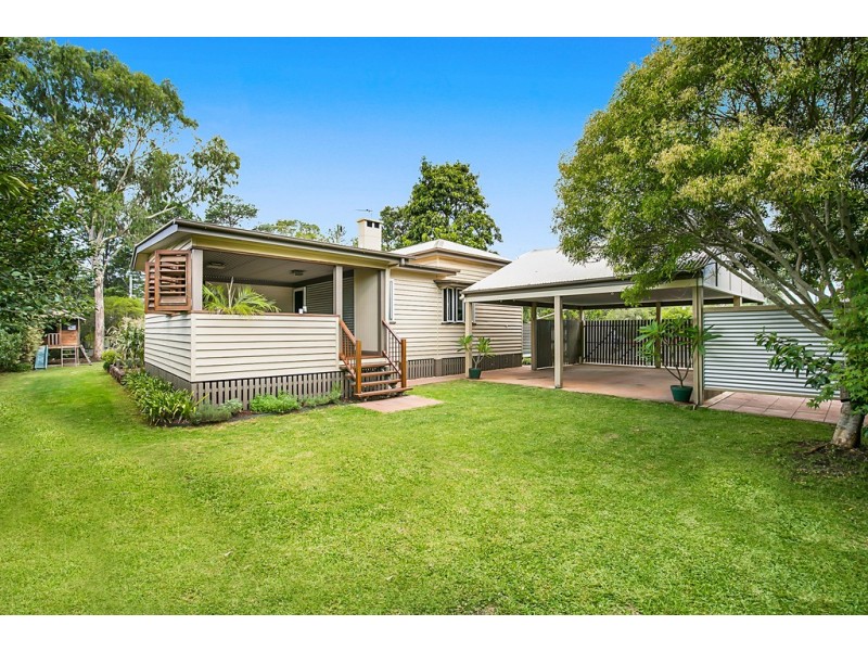 37 Drayton Road, Harristown QLD 4350
