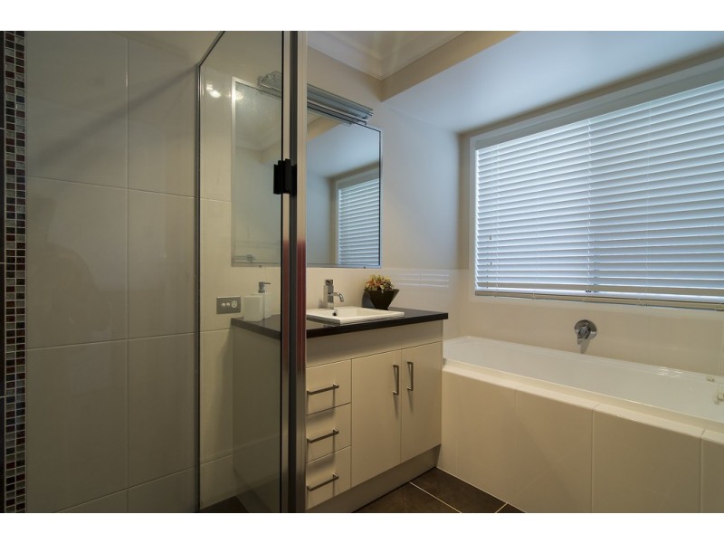 13 O’Grady Street, Kearneys Spring QLD 4350