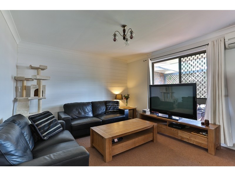 17 Sherry Street, Wilsonton Heights QLD 4350