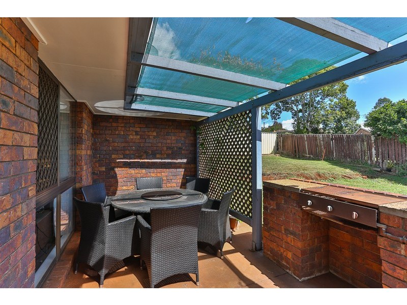 17 Sherry Street, Wilsonton Heights QLD 4350