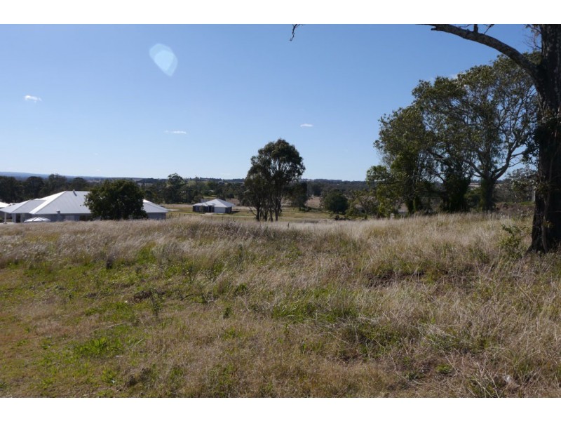 1 Explorer Court, Gowrie Junction QLD 4352