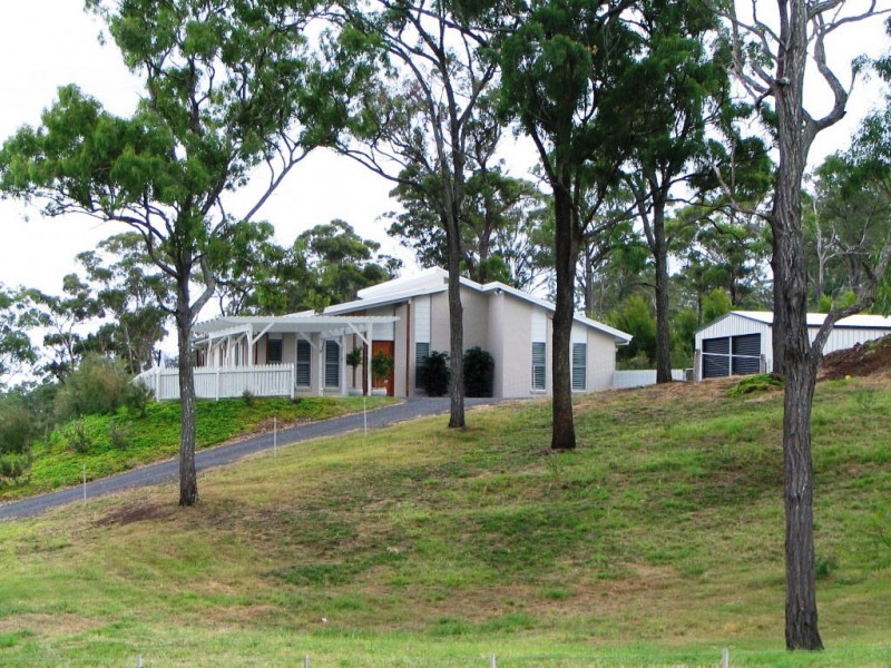 2 Hamilton Drive, Vale View QLD 4352