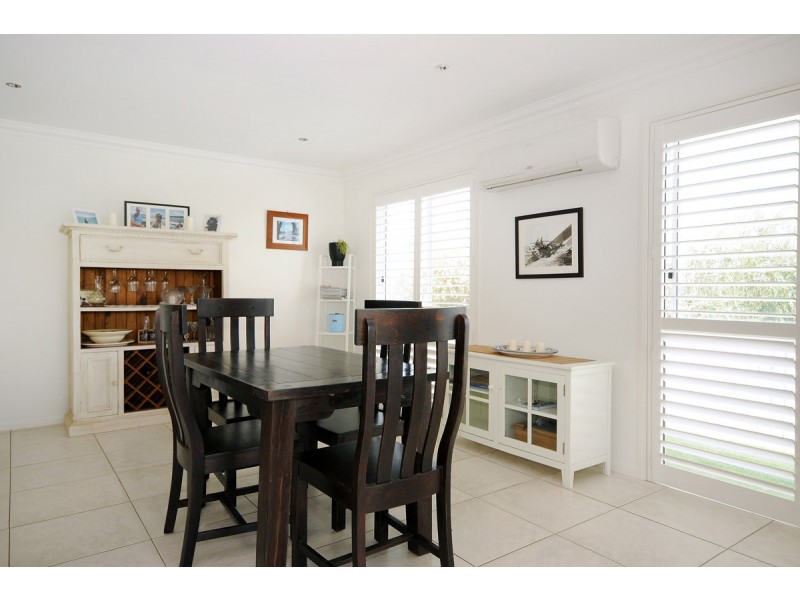 2 Hamilton Drive, Vale View QLD 4352