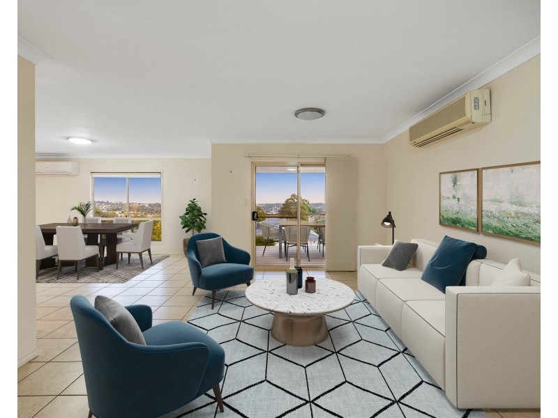 13 Dodson Crescent, Mount Kynoch QLD 4350