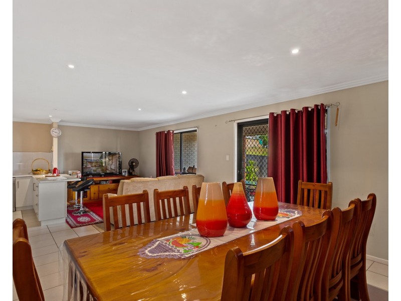 Unit 2/28 Cuttaburra Crescent, Glenvale QLD 4350