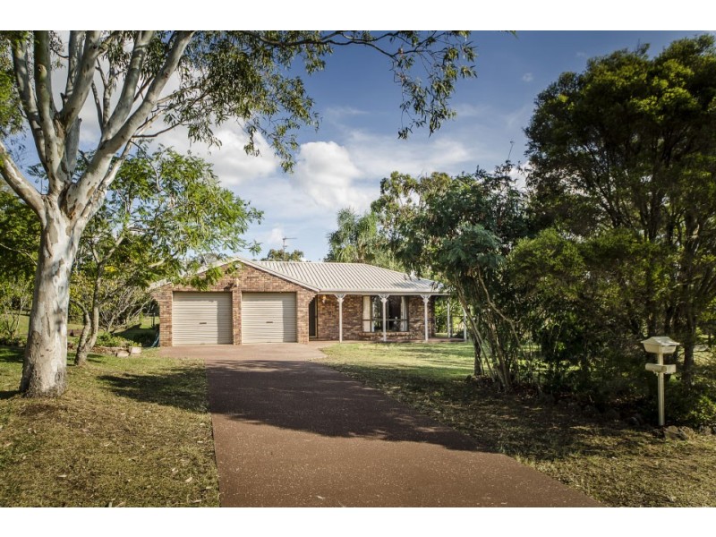 10 Abif Street, Cotswold Hills QLD 4350