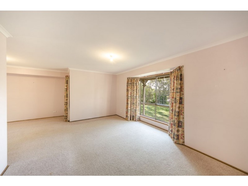 10 Abif Street, Cotswold Hills QLD 4350