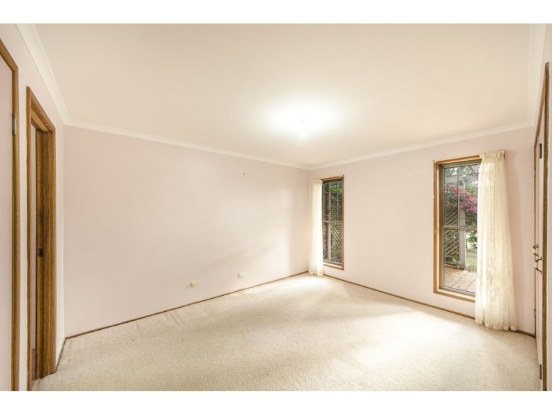 10 Abif Street, Cotswold Hills QLD 4350
