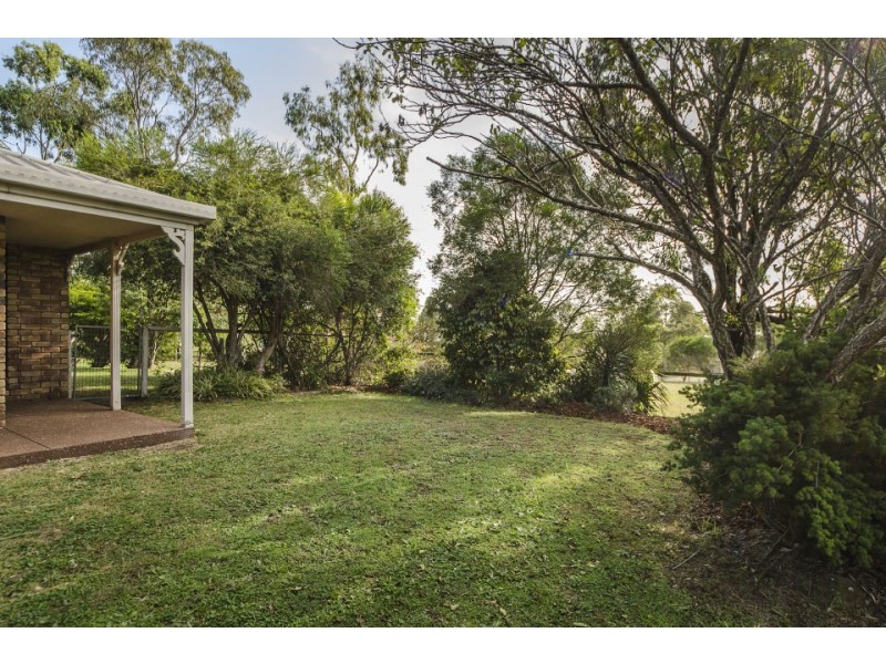 10 Abif Street, Cotswold Hills QLD 4350