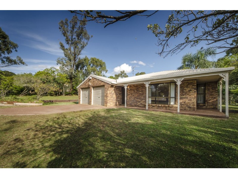 10 Abif Street, Cotswold Hills QLD 4350