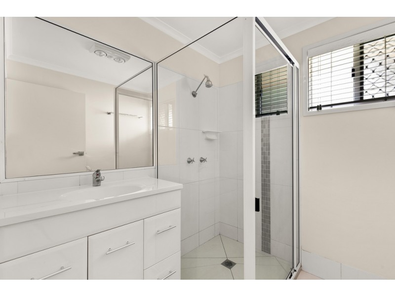 Unit 2/61 Cleary Street, Centenary Heights QLD 4350