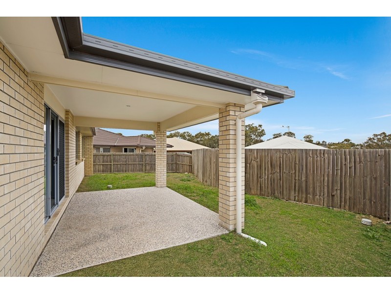 6 Cooranga Street, Glenvale QLD 4350