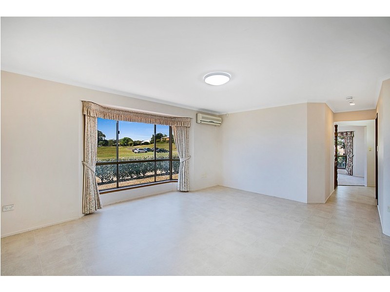 1 Calypso Crescent, Middle Ridge QLD 4350