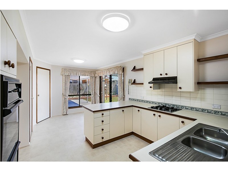 1 Calypso Crescent, Middle Ridge QLD 4350