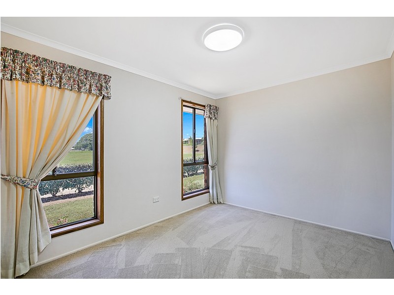 1 Calypso Crescent, Middle Ridge QLD 4350